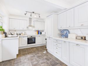 Kitchen- click for photo gallery